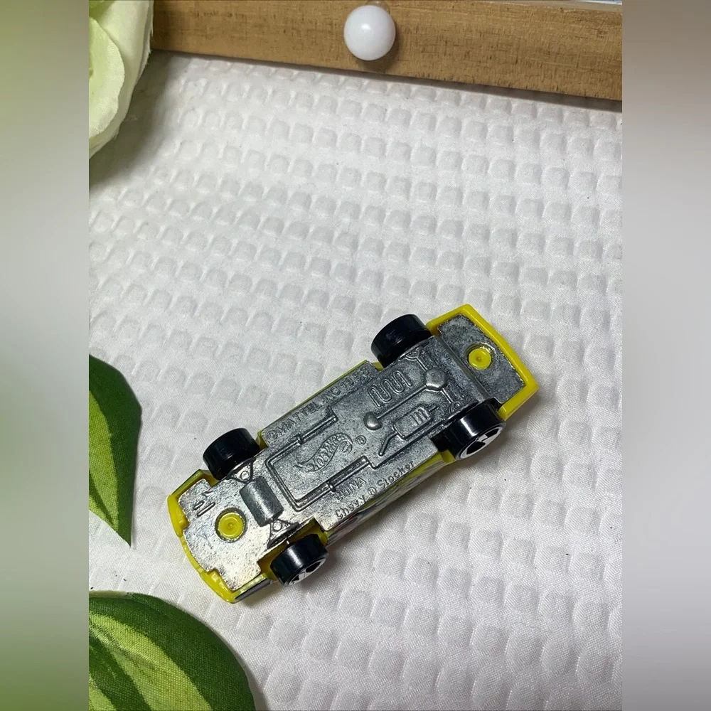 Hot Wheels this 2002
